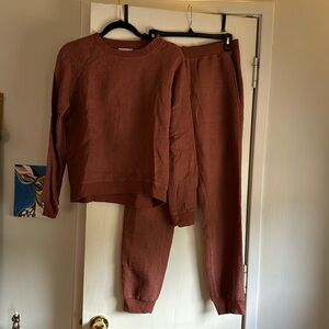 Parachute lounge set size small! Worn only a few times!